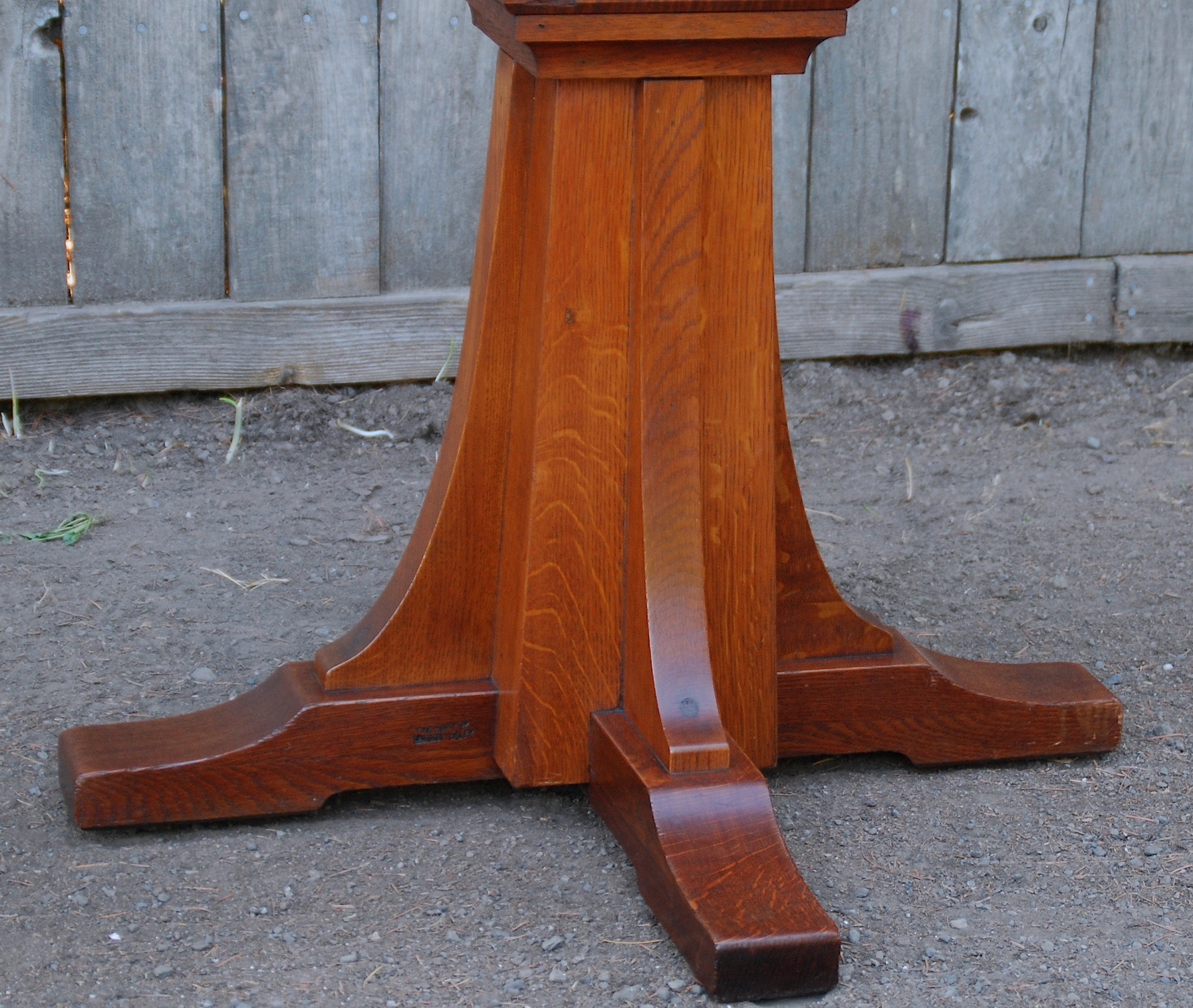 Voorhees Craftsman Mission Oak Furniture Vintage L J G Stickley Detail Of Long Corbels On Table Base