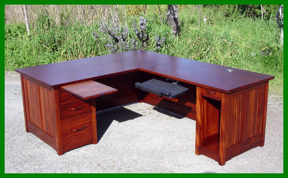 Voorhees Craftsman Mission Oak Furniture Greene And Style Shown With Retractable Keyboard Tray And Writing Surface Extended