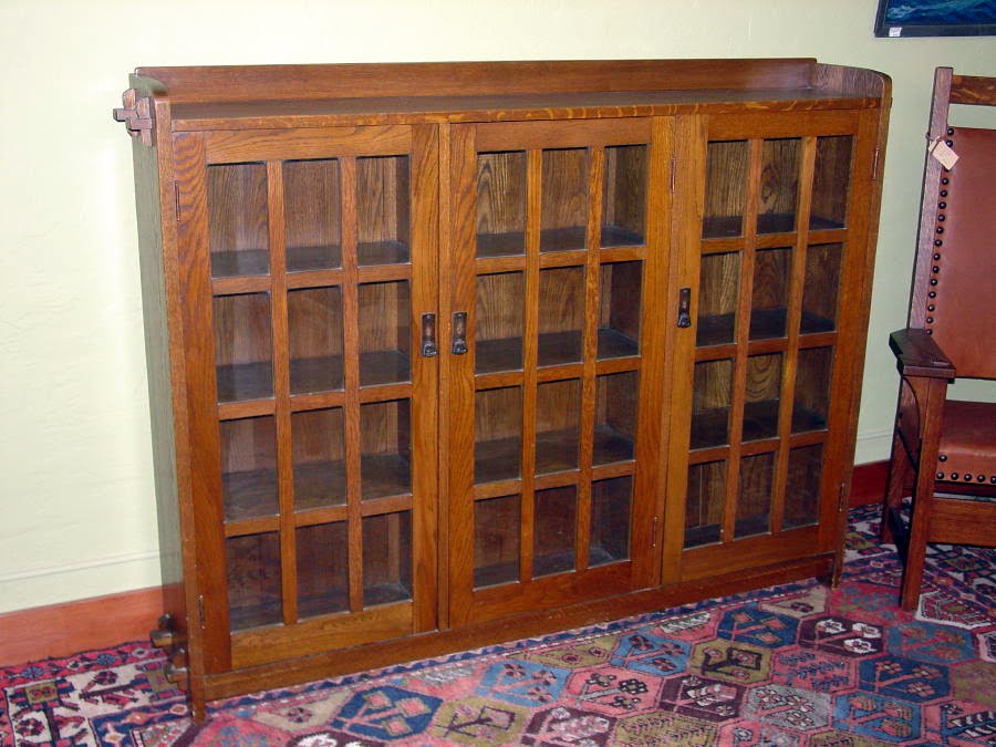 Voorhees Craftsman Mission Oak Furniture - Original Vintage L.& J.G. Original vintage L.& J.G. Stickley 3 door bookcase. - Voorhees Craftsman Mission Oak Furniture - Original Vintage L.& J.G.